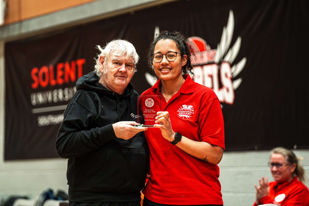 📸 We've had some snaps coming in from our Basketball England Awards winners! Meet our South Region Young Official of the Year, Maeve Blandford and Statistician of the Year K-anna Lloyd Wheatley 🏆