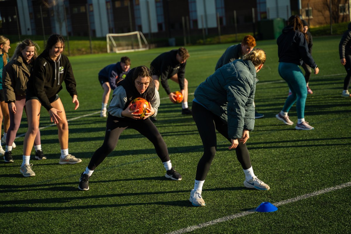 marjonuni's tweet image. Earlier this year our BEd Physical Education students participated in a @headsafecharity session with Brain Health Educator, Lou Crawford. ⚽️ 22 students learned safer football practices avoiding head trauma. loom.ly/qPHjpMs 🧠 #TeamMarjon #HeadSafeFootball