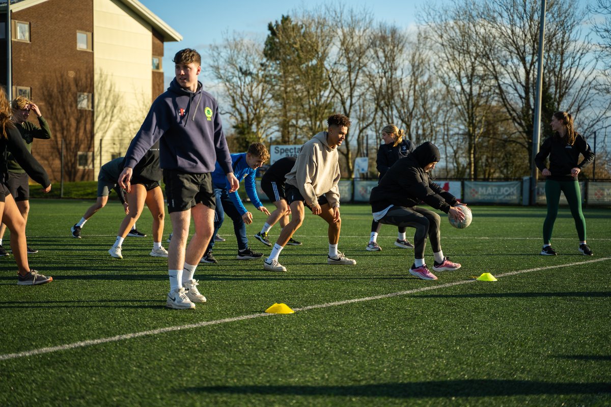 Earlier this year our BEd Physical Education students participated in a @headsafecharity session with Brain Health Educator, Lou Crawford. ⚽️ 22 students learned safer football practices avoiding head trauma. loom.ly/qPHjpMs 🧠 #TeamMarjon #HeadSafeFootball