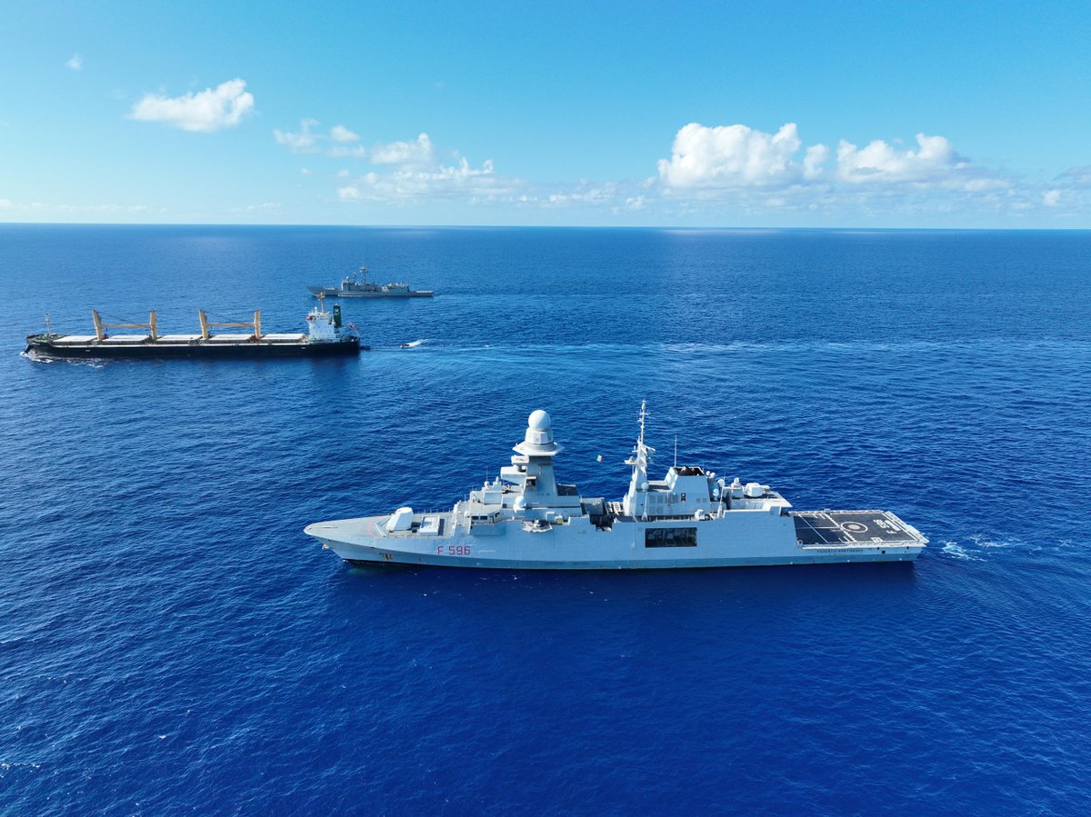 ❗Operation ATALANTA confirms the release of the 23 crew members of the Merchant Vessel ABDULLAH and the ship. 📷 Warships of EUNAVFOR ATALANTA escort the MV ABDULLAH after the release. More information: ow.ly/ApFz50RfVyr