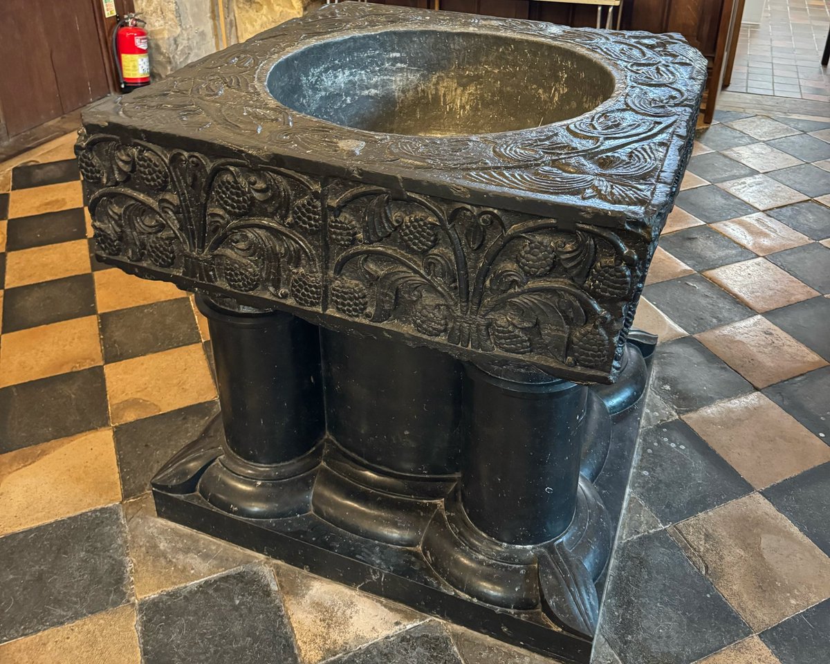 Have finally managed to bag all 4 of Hampshire’s C12 Bishop Henry Tournai fonts! Which is your favourite? 1) Winchester’s St Nicholas 2) East Meon’s Adam & Eve 3) Southampton’s dragons 4) St Mary Bourne’s grapes & lilies