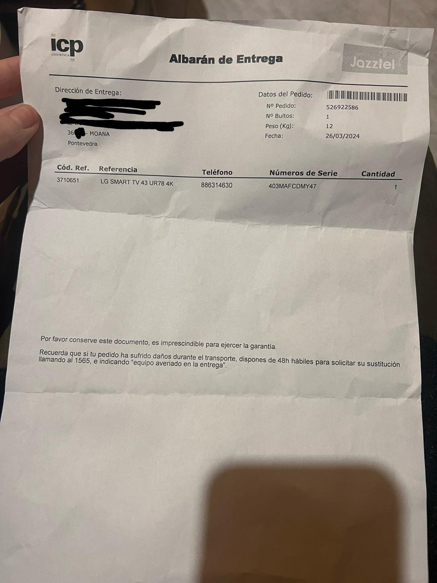 unhaprimavera's tweet photo. Unha familiar cunha discapacidade por riba do 40% mercou unha tele con @jazztel_es  e ata contratou un seguro. O servizo @GLS_Spain entregoullo a unha veciña SEN O SEU PERMISO. As dúas traballan e non puideron quedar ata 2 días despois. A tele viña rota e NON SE FAN CARGO. https://t.co/SX8sDeQy4w