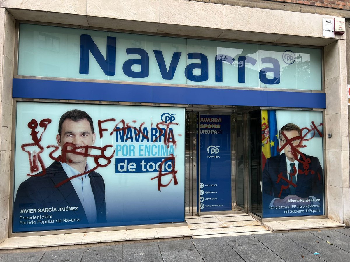 Lamentamos que en Navarra siga habiendo violentos e intolerantes. Pero esto no nos amedrenta. Seguiremos defendiendo nuestras ideas y Navarra con la misma convicción.