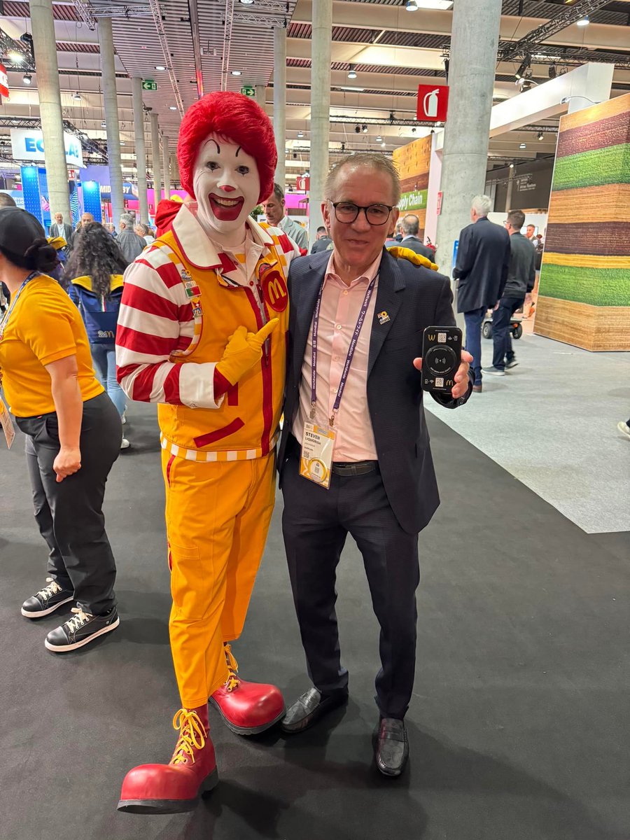 aircharge tweet media