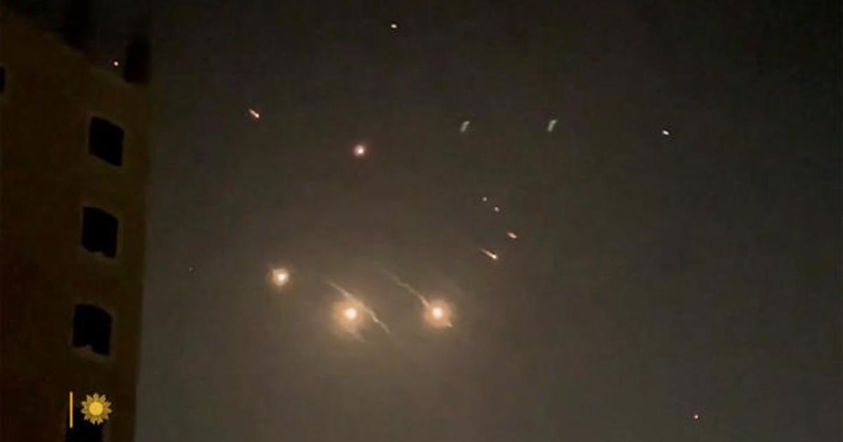 CaldwellJunior's tweet photo. I CAN’T BELIEVE THIS HAPPENING… 

I HAVE MY DOUBTS THAT ISRAEL HAS ATTACKED THE IRANIAN EMBASSY. I SUSPECT IT COULD HAVE BEEN CHINA, RUSSIA, THE USA OR ANOTHER COUNTRY THAN HATES ISRAEL. AND THEY WANT TO BLAME ISRAE.

IS MANY COUNTRIES WHO WANT SEE ISRAEL DESTROYED… #1 USA https://t.co/tRMpygUrk0