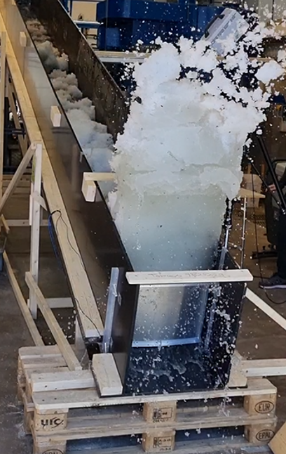 📢 We have a #PhDposition 📢 for research on protective structures against #debris &amp; #slush flows. 🌍🔬Dive into #testing, #modelling and #simulation with us here at #SIMLab <a href="/NTNU/">NTNU</a> 🏗️💡. #ImpactLoads #HighDeformationRates 
jobbnorge.no/en/available-j… 

<a href="/PhdScanner/">PhDScanner</a>