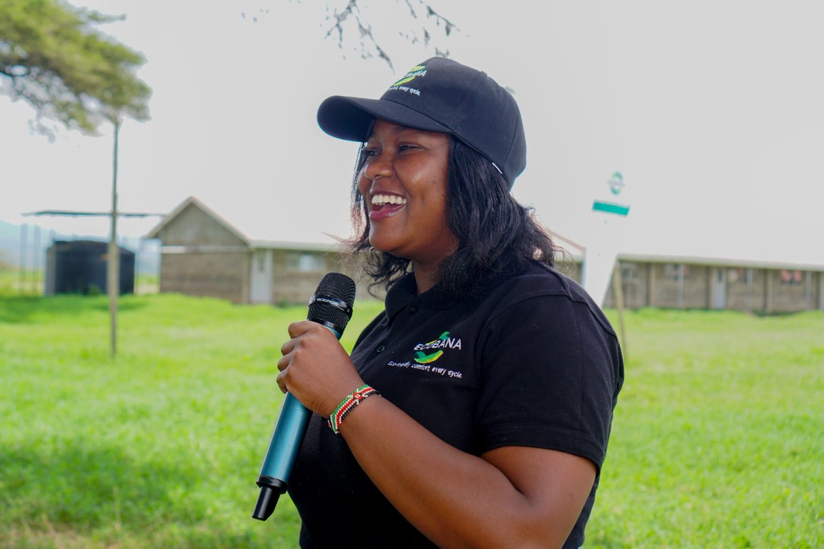 Taking action for our planet is crucial! Over the weekend, we empowered over 200 adolescent girls at Ilkeek Aare Primary School in Narok County with sanitary products and vital discussions on #ClimateAction, alongside addressing #FGM, teenage pregnancies, and career advancement.