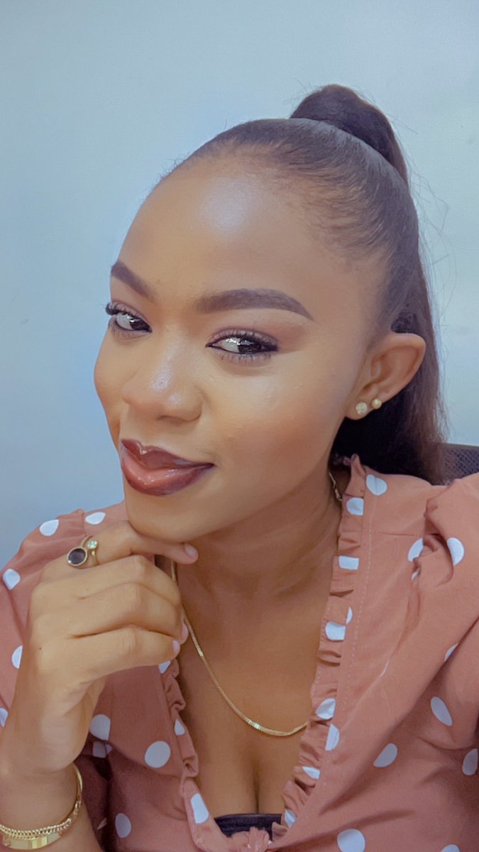 AdukeXx's tweet photo. Blessed, pretty and out of the mix🌟 https://t.co/ia8cuiAN3c