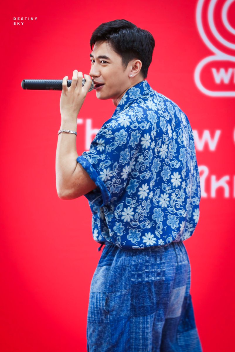 พ่อหนุ่มกู๊ดบอย~~

JAM SONGKRAN  GO WHOLESALE

#แจมxGOwholesale
