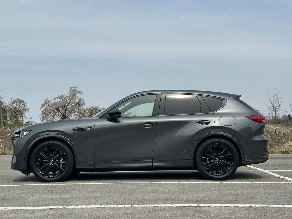 thinyoru332's tweet photo. 最近、低浮上ですが2024.04.13にCX-60 XD-HYBRID Exclusive Sports マシーングレープレミアムメタリック納車しました。中古ですが1月末から探してもらって良い1台が見つかりました！

納車前に足を変えました https://t.co/7KEjnJjZZM