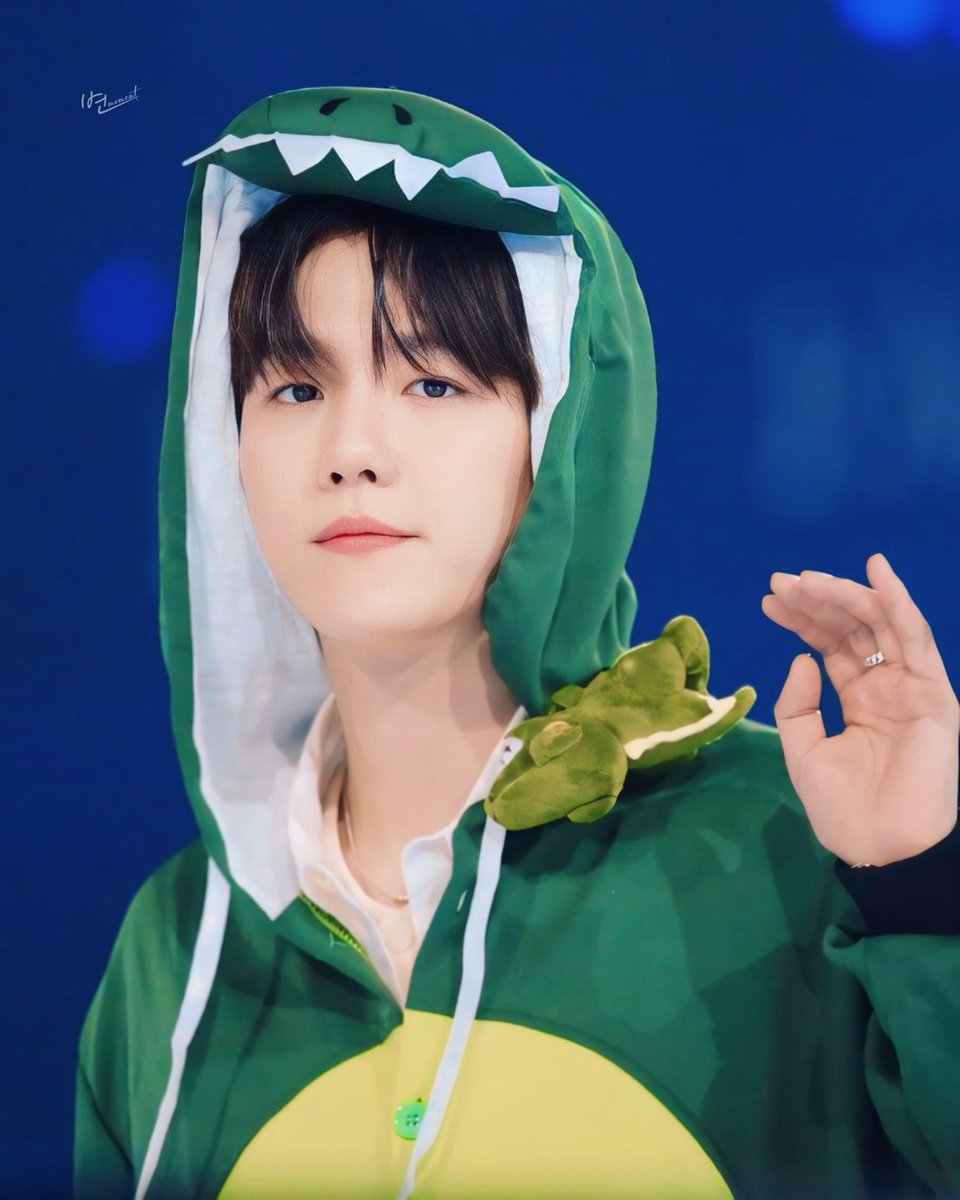 byun_moment's tweet photo. 어머🫠🫠🫠🫠🫠

EXO 2024 FAN MEETING “ONE” https://t.co/PS8RH2JFjK