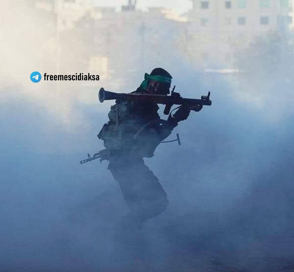 SON DAKİKA❗

Kudüs Tugayları - Nablus Tugayı:

Mücahitlerimiz işgal güçleriyle karşı karşıya gelerek Meric ekseninde onları ağır kurşunlarla hedef alıyor.

LA GALİBE İLLALLAH 
#ElKassamTugayları nı muzaffer eyle Allahım 🤲🇵🇸