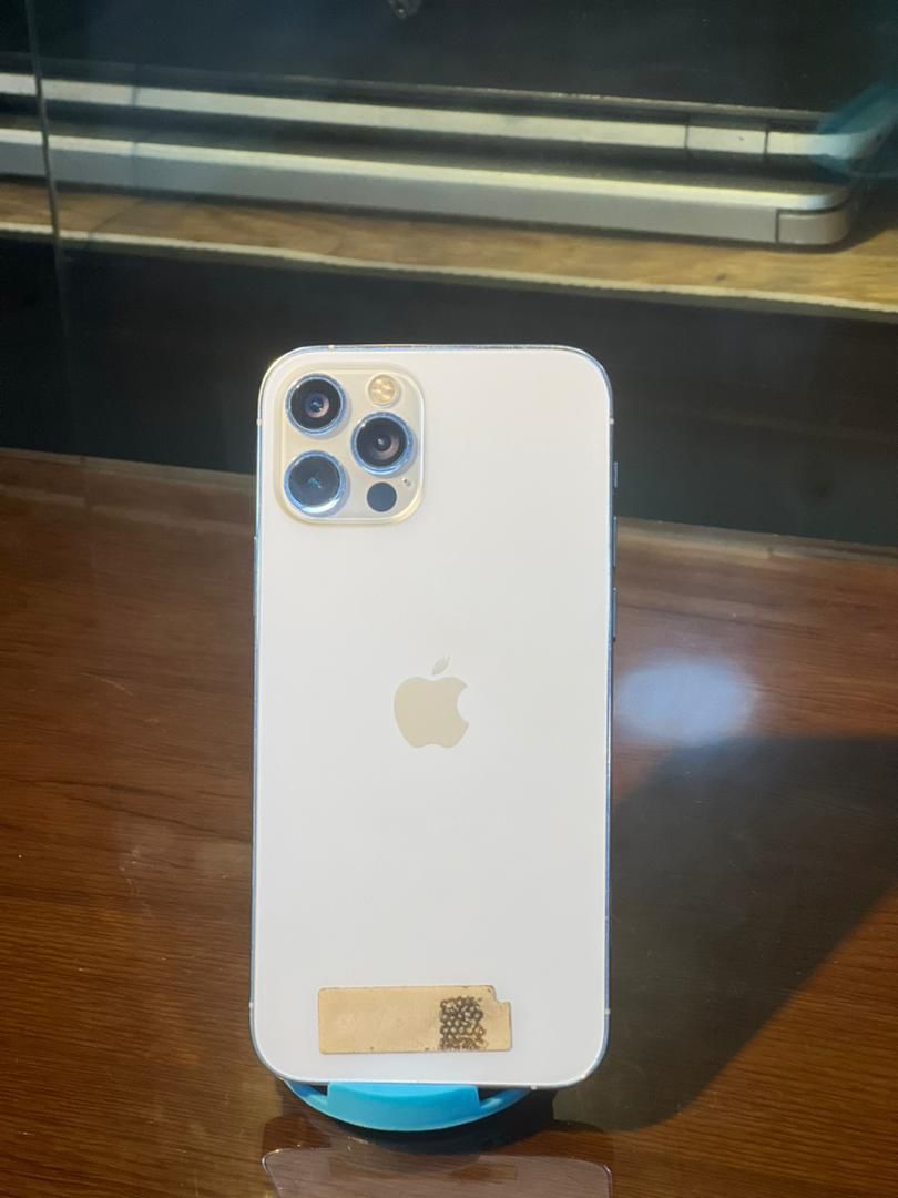 Good morning pluggers 
iPhone 12promax 128gb - 600k 
iPhone xs 64gb - 210k
iPhone xr 64gb - 230k
iPhone 12pro 128gb - 465k 

#Davido Bigwiz brazzers