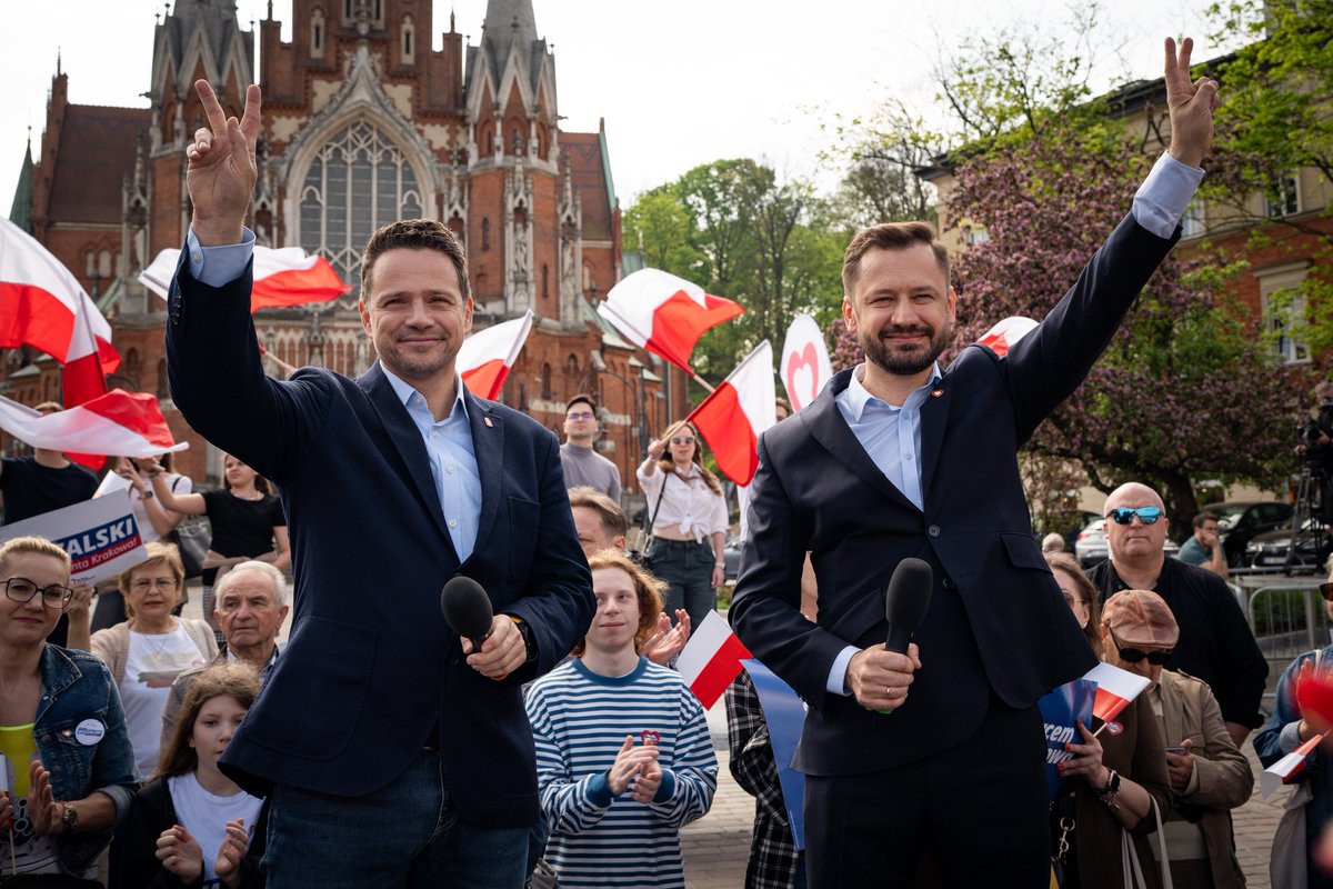 Kochani ‼️ Ostatnia prosta, wszystkie ręce na pokład i pełna mobilizacja. 💪🏻 Za tydzień nowym prezydentem Krakowa będzie @OlekMiszalski 👌🏻💪🏻👍🏻✌🏻 Wielkie podziękowania za wsparcie dla prezydenta Warszawy @trzaskowski_ 💪🏻🫶🏻