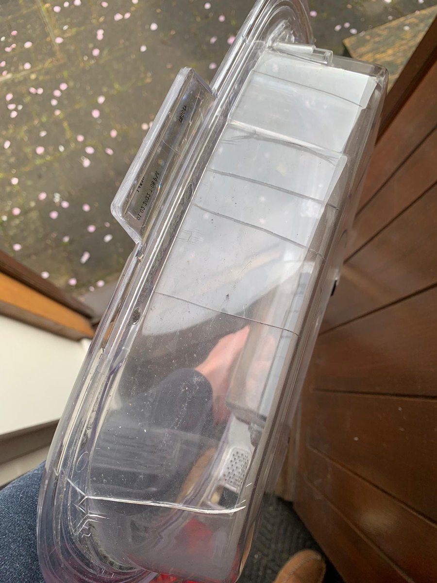 LeesonBrown's tweet photo. @Hoover_UK our water container has multiple cracks along the bottom which leaks water onto dry clothes - phone support says we have to pay for a new one but looking at the replies it seems this is a consistent issue for multiple people - not good customer service, please advise https://t.co/QLDOo5pSHr