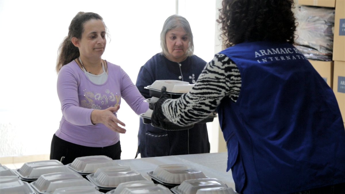 Our daily hot meal project in Lebanon is incredibly important for many families. In the face of economic hardship and an uncertain future, these meals are essential for their well-being.
#DonateToday: aramaicrelief.com/jetzt-spenden/ 
#NGO #charity #help #donate #peace