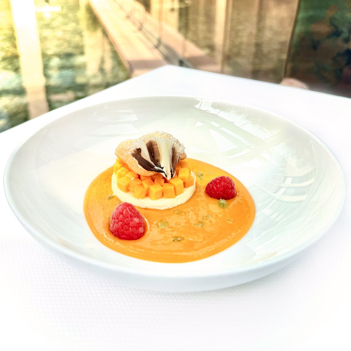 Indian_Accent's tweet photo. celebrate the essence of summer with our aamras puri cheesecake—a tribute to India's cherished mango season. <3
#Inventiveindian #IndianAccent https://t.co/jb3PWn6sJ5