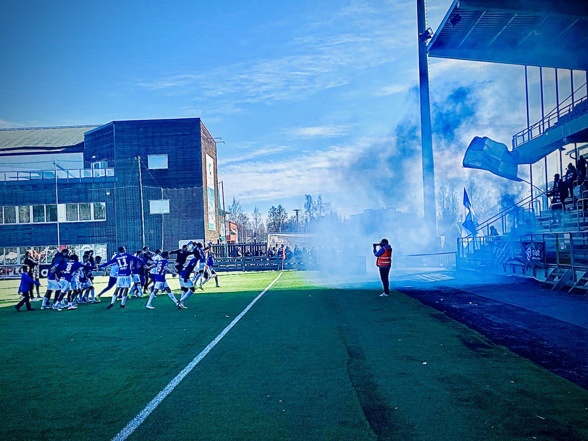 UmeaFC's tweet photo. Till alla 8️⃣7️⃣3️⃣; tack för stödet igår! 💙🍃 https://t.co/esZwpkoiX2