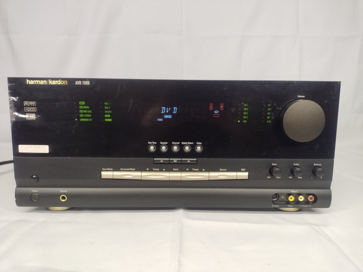 AudioOverhaul's tweet photo. Monster Harman Kardon AVR7000 now available from:
https://t.co/zcoYnwyfhx

Still with the original cellophane on the display! Comes complete with 2 x remote controls, handbook and original radio antennas.

#hifisales #hifi #hifisystem #hifiaudio #harmankardon https://t.co/D3RGEYP07r
