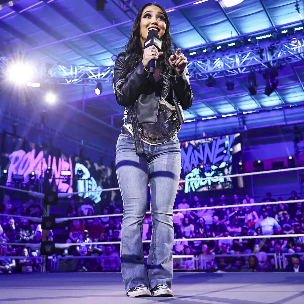 When you wanna mock the clowns in the audience, but also look super cute while doing it.