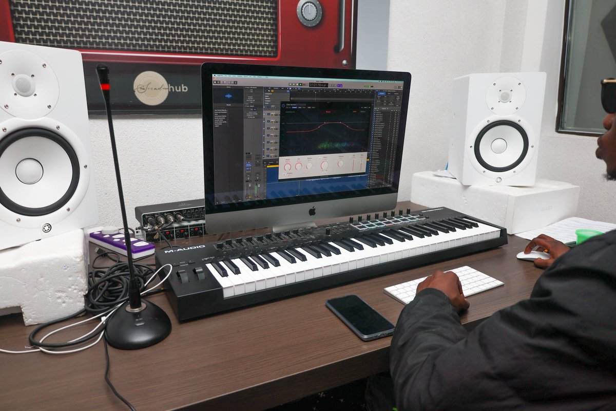 BigAfrique's tweet photo. Where soundscapes come to life. Capturing creativity in every beat!

#music #artist #art #musical #musicproduction #musical https://t.co/sLHhtJco4l