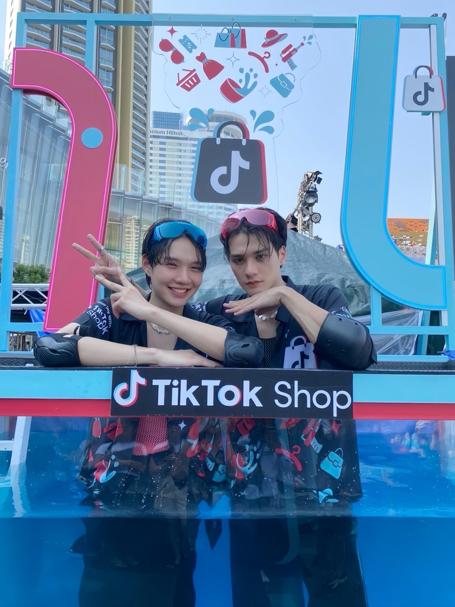 ขอขอบคุณ TikTok Shop @TikTokTH ที่ให้ “เก่ง” @harit_keng และ “น้ำปิง” @nampingnapat ได้ร่วมสนุกในงาน Refill Your Joy With TikTok Shop เติมความสนุก สุขเต็มตะกร้า ในวันนี้นะคะ ✨ ขอขอบคุณแฟน ๆ ทุกคนที่มาเจอกับทั้งสองคน รวมทั้งส่งกำลังใจมาให้กันตลอดทั้งงานด้วยนะคะ 🫶🏻🥰…