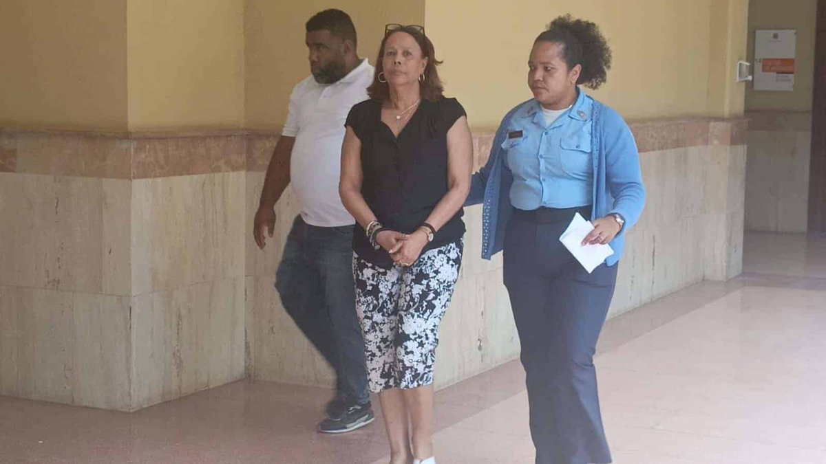 👀 | #LasCincoMásLeídasDL | Mujer acusada de mandar a matar a su esposo pagó RD$4 millones para contratar sicario, según abogado

🔗 ow.ly/ImOf50RfQrF

#DiarioLibre #Mujer #Acusada #Millones #Sicario #Abogado #Investigación