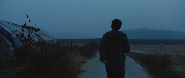 TheCinesthetic's tweet photo. burning (2018) dir. lee chang-dong https://t.co/staVh5LYsC