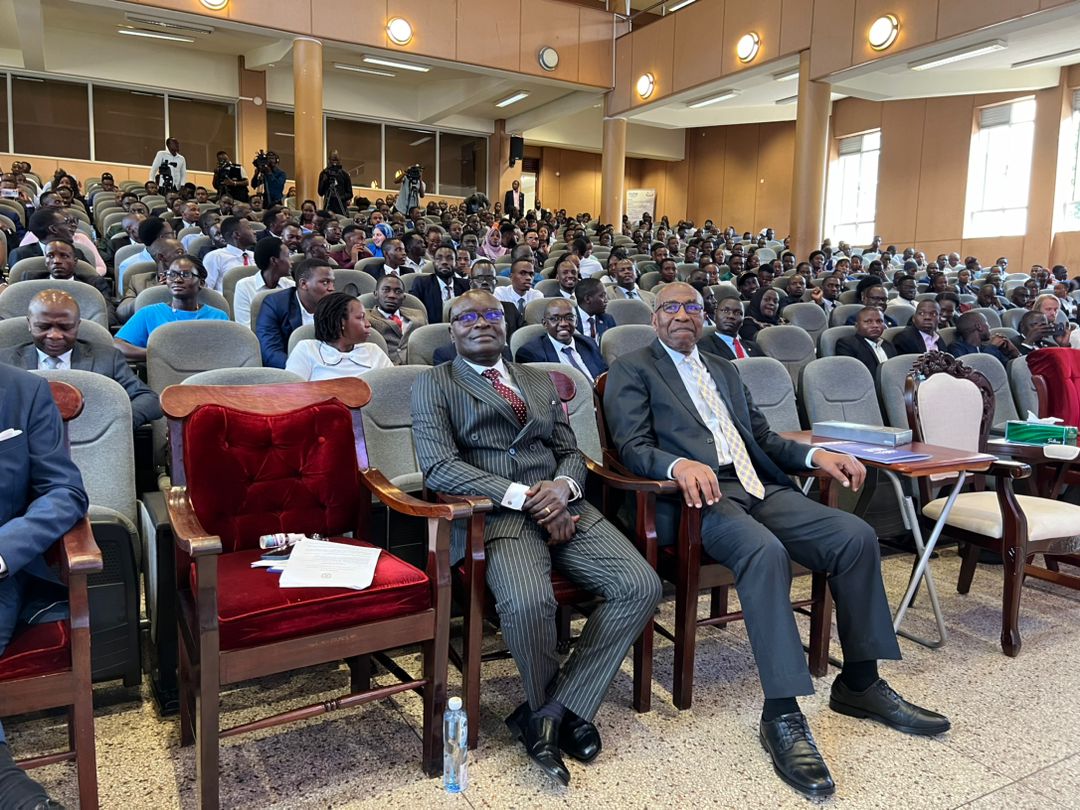 The former Prime Minister @RuhakanaR is part of the Guild Leaders Annual Summit 2024 happening at @Makerere . Next ti him is @UgandaEC chairman Justice Simon Byabakama.