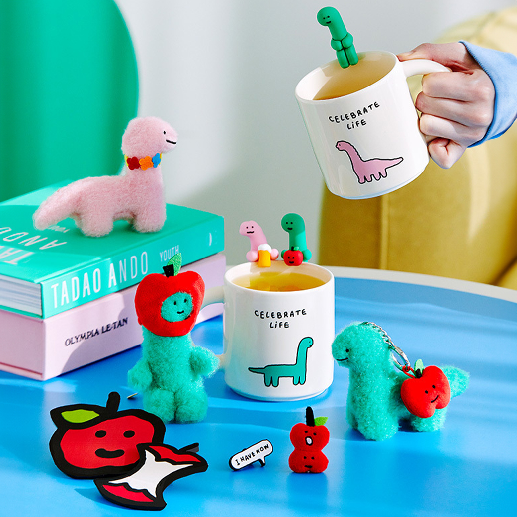 LOFT_Official's tweet photo. \予告/
韓国雑貨特集「FUN!FUN!SEOUL」に話題の恐竜キャラクターJOGUMANのPOPUPが登場!
先行販売含め #JOGMAN の魅力あるアイテムで韓国のトレンドを発信!渋谷ロフトでは拡大展開も!
■期間:4/20(土)~5/31(金)
■店舗:全国のロフト81店舗、ロフトネットストア
詳しく▶https://t.co/IHw4MCfXU9 https://t.co/C7ONkftV41