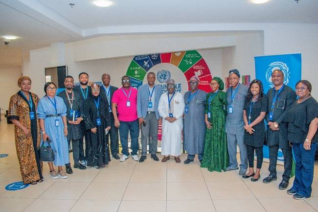 The National Council on Climate Change (NCCC) on Friday, at the UN House in Abuja signed a MoU with the International Labour Organisation (ILO), the UNIDO, and the UNDP to develop a strategic Just Transition Roadmap (JTR) for Nigeria. bitly.ws/3i3kL via EnviroNews