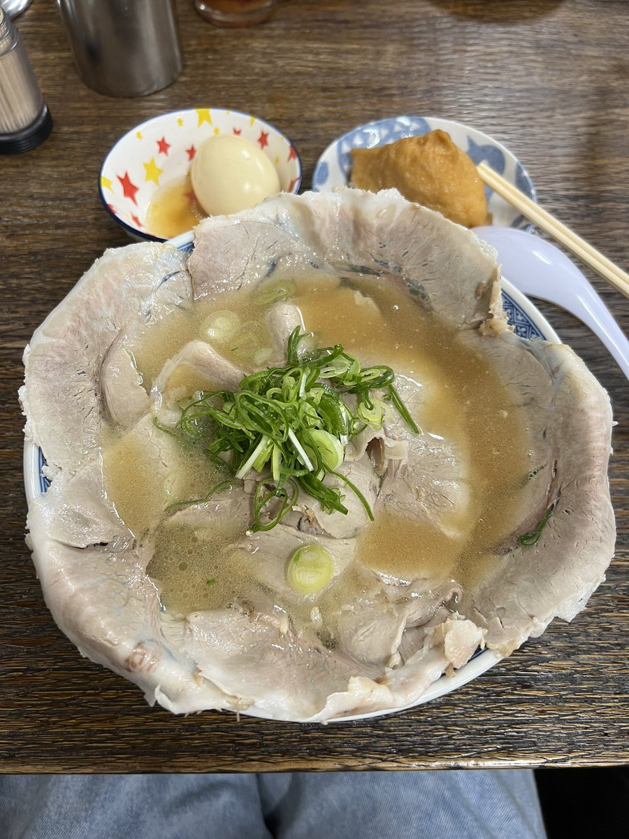 hot556's tweet photo. 初の山口めちゃくちゃ最高でした😮‍💨❤️‍🔥
幸せな気持ちで大阪帰ってきた🥰

昼はプロレスコラボが刺激的すぎた😍
夜は超満員で熱々🔥
人もみんな優しくてずっと最高💓

食べ物の写真しか撮ってない😧💦
呼んでくださった @ragamilkman さん
最高時間ありがとうございました❤️‍🔥
ほんまに楽しすぎた🥹❤️‍🔥 https://t.co/izwB1mRJcw