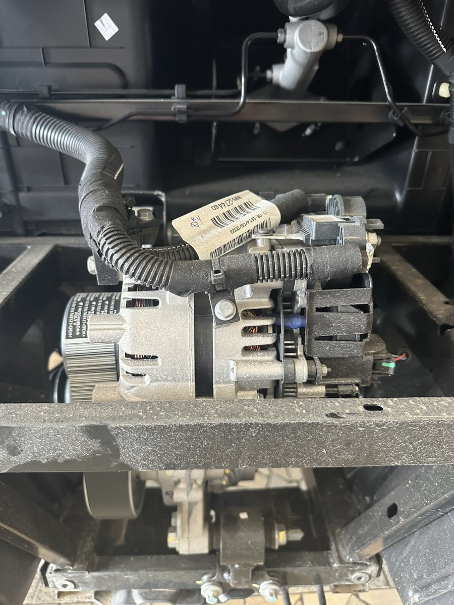 Maarten van Pel - 4x4electric tweet media