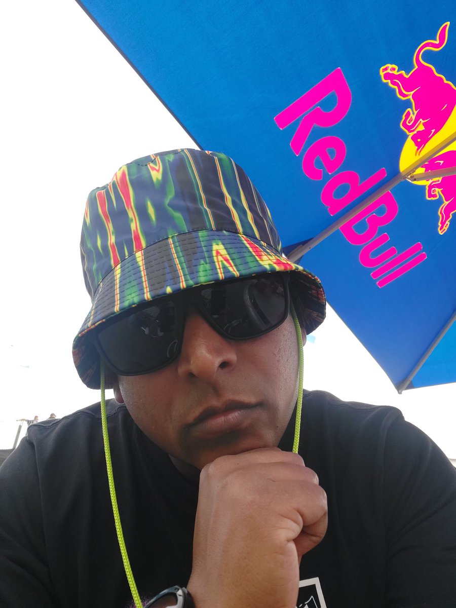 Lloydpaulmedia's tweet image. #abouttheweekend #redbull