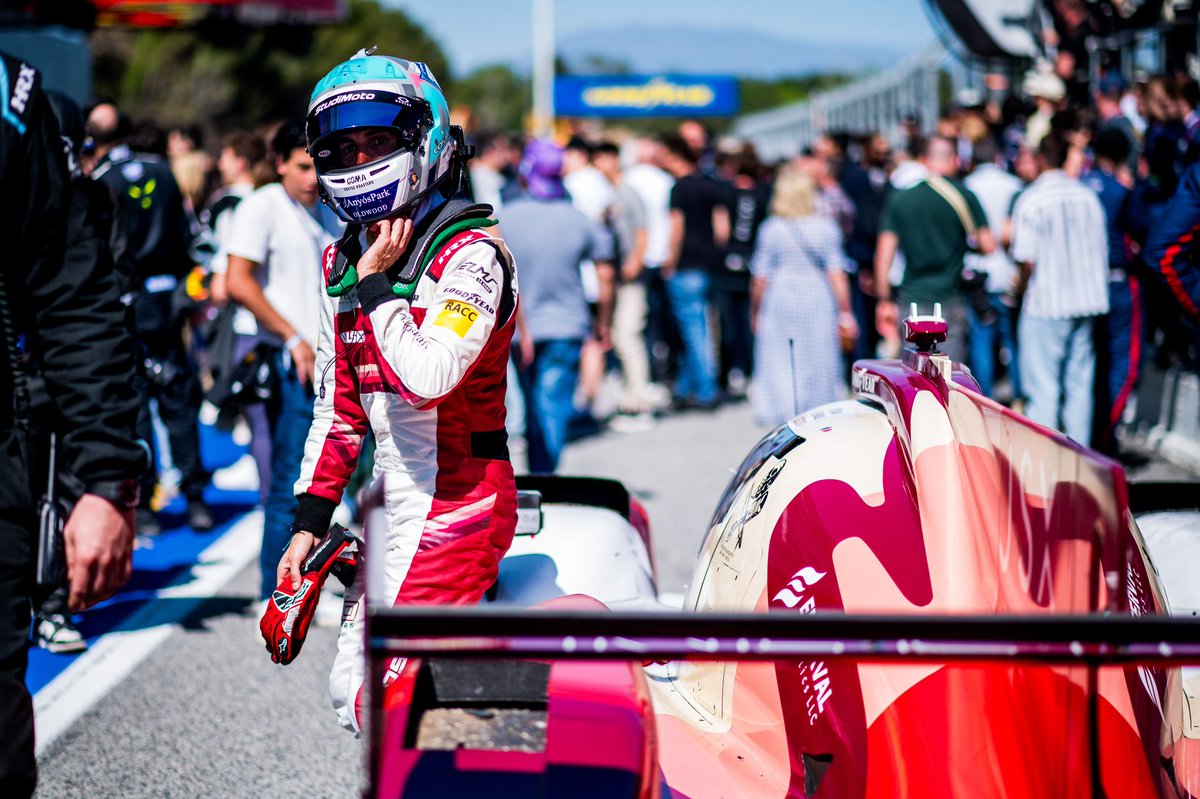 +20000 of you came over to watch us race to the podium yesterday 👏👏🙌

Show me your photos from the 4 Hours of Barcelona 🤗

#ELMS | #4HBarcelona