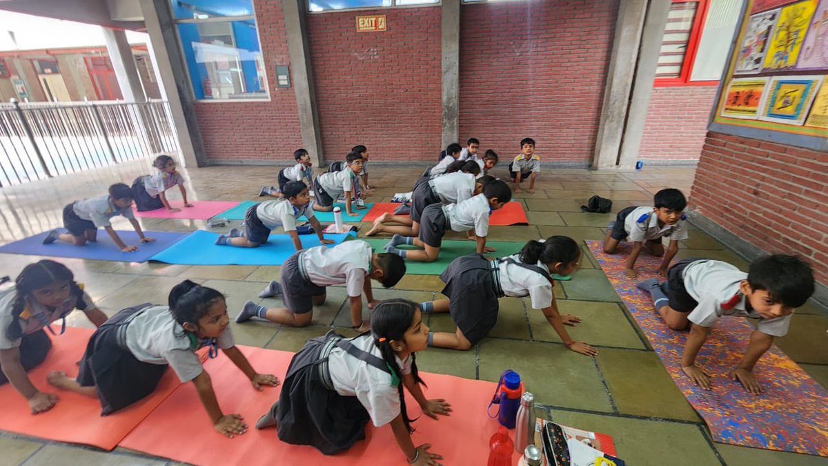 Yoga improves body awareness and helps children to focus their attention on the present moment and on each part of their body.
#CreativeExpressions #YogaAndAerobics #Class3 #PreparatoryStage
@ashokkp @Ahlconpublic1 @seemasoniaps @MamthaSays @aarathik007 @GanguliKuhu