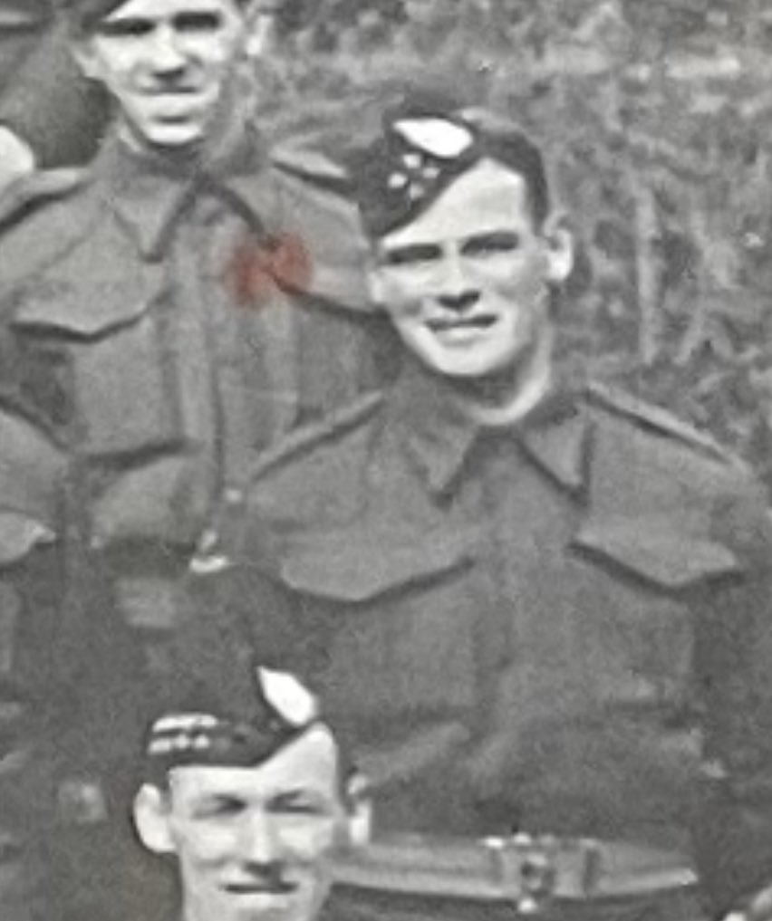 AndyAitcheson's tweet image. Over the last couple of years I’ve managed to track down the families of both Parry and Byles, and Pte Norman Grosfils who was wounded in the same ambush. 

Norman survived and only died in 2015, leaving  11 grandchildren and 9 great grandchildren.
