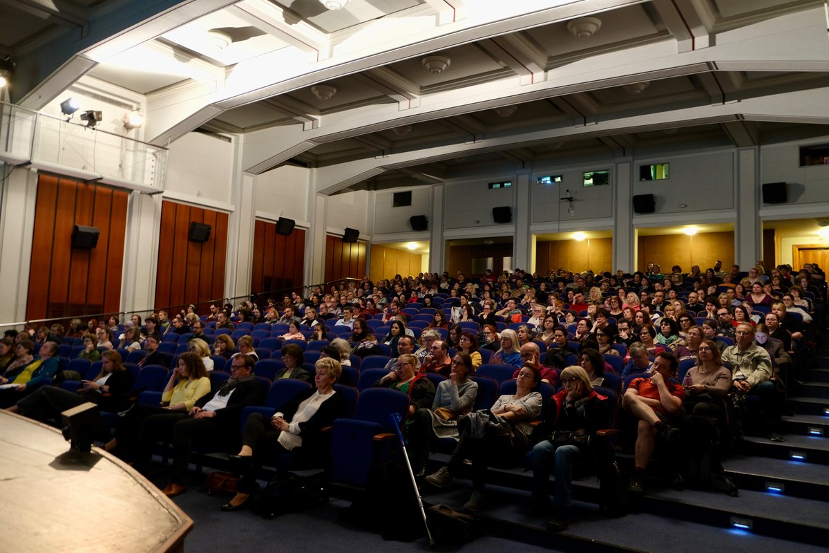 Digitální a informační agentura tweet media