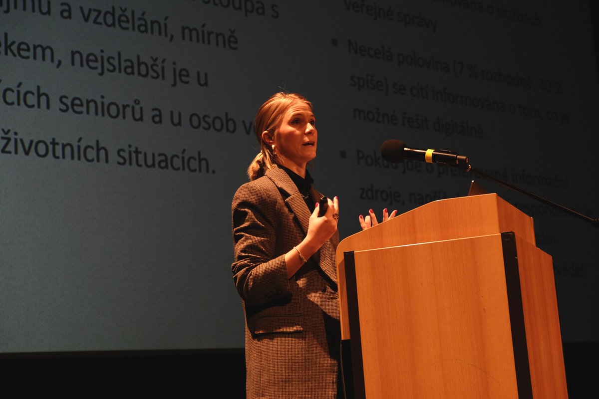 Digitální a informační agentura tweet media