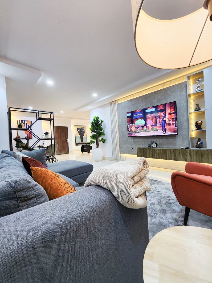judiboybaby's tweet image. Luxury 2 bedroom shortlet at Lekki phase 1
Comes with snooker, internet, dining, microwave, security, Netflix, dstv and more.
Daily, weekly or monthly stays.
DM for bookings and enquires now.

#ShortletsinLagos #Airbnb