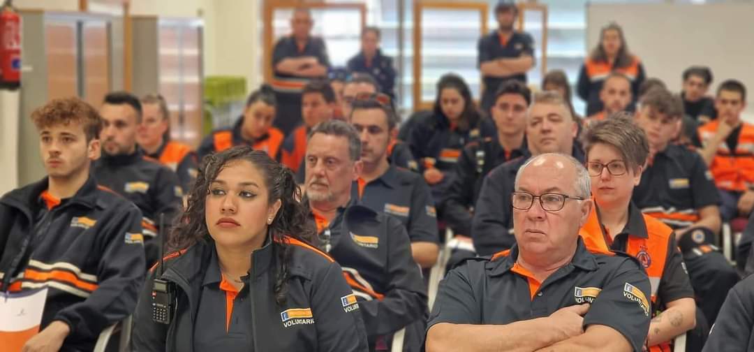Tambien este fin de semana ha empezado el curso basico de aspirantes a voluntarios en Guadalajara, donde tenemos a un voluntarios.