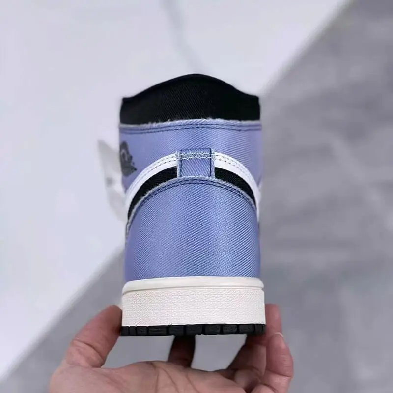 Carolyn680011's tweet photo. 👟Reps Retro High Og Dx0054-805 Women'S Basketball Shoes, High-Cut Sports Shoes
US$62.7~67.7😄
#jordan #repsshoes #shoesreps #replicamenshoes #replicashoes #menshoes #weereplica #nike #sneakers #shoes #fashionshoes #replicaretailvendors #retailshoes #retail #retailr https://t.co/U6VmNr3SFi