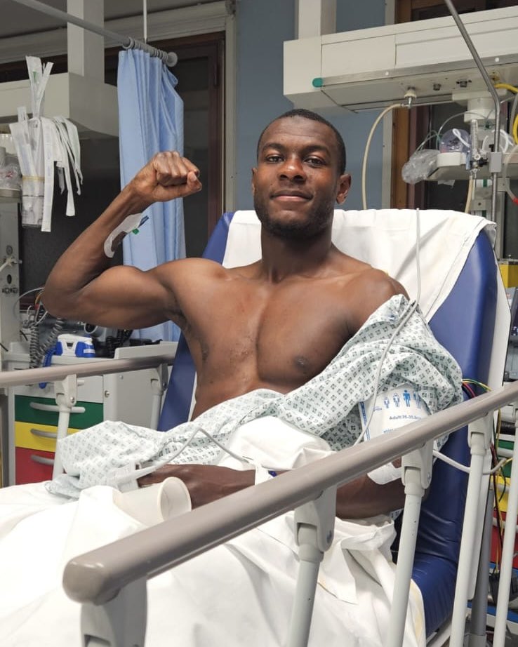 Le champion d'Afrique Evan N’dicka, récupère bien à l'hôpital et son rythme cardiaque est maintenant stable !

#PulseSports