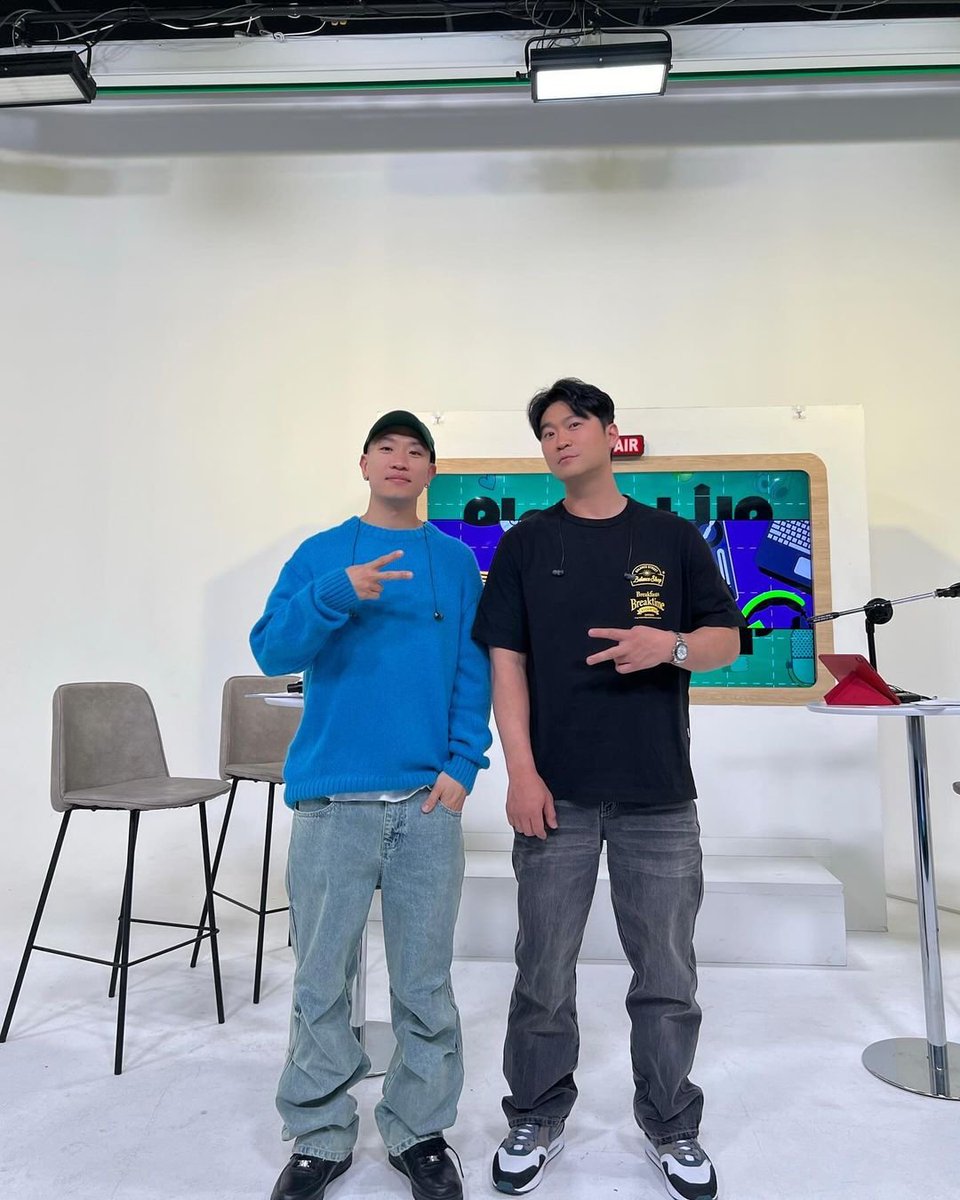 amoebakorea's tweet photo. [Dynamicduo]
Arirang Radio <Play11st UP>
▶️ https://t.co/Na7fKo65A7
_
#다이나믹듀오 #Dynamicduo #play11stup https://t.co/EQY2itM7dU