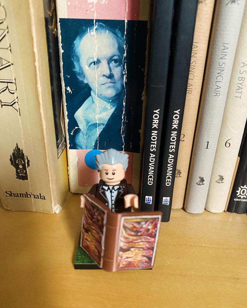 Good morning dear Twitterers! After the lovely spring weekend it’s now dark & brooding & blowing a hoolie. So here’s tiny William Blake to help you start your Monday. #WilliamBlake #amwriting #WritingCommunity #BookTwitter #writerslife #authorlife #chronicillness