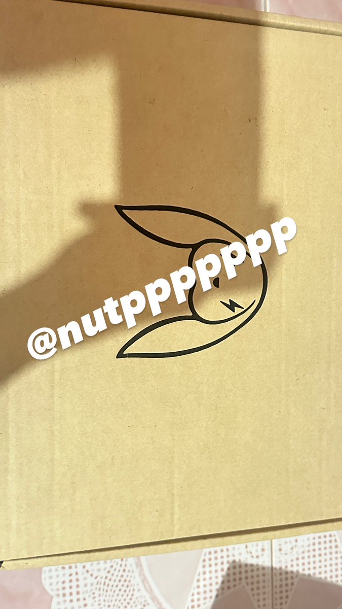 nutppppppp's tweet photo. ปล่อยเสื้อฮูดดี้พี่บ้อน
✅ของครบทั้งกล่อง
✅ไม่เคยใส่
✅ไซส์ 1 (S,M)
ราคา 750 บาท ถ้าต้องการลดอีกสามารถทักเดมมาก่อนได้คั้บ พร้อมโอนสามารถลดได้อีกคั้บ สนใจเดมมาได้เลยคั้บ  #bunnyganq 
#bonnadol #ตลาดนัดบอนซ์ #ตลาดนัดหมูยอ https://t.co/4QRLD9mPgY
