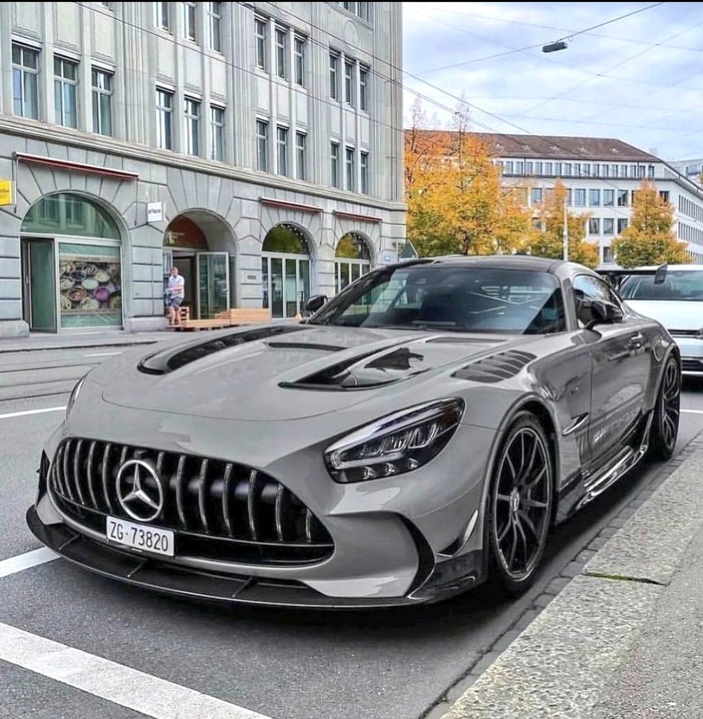 metroTM33's tweet image. #Merc in #Zurich