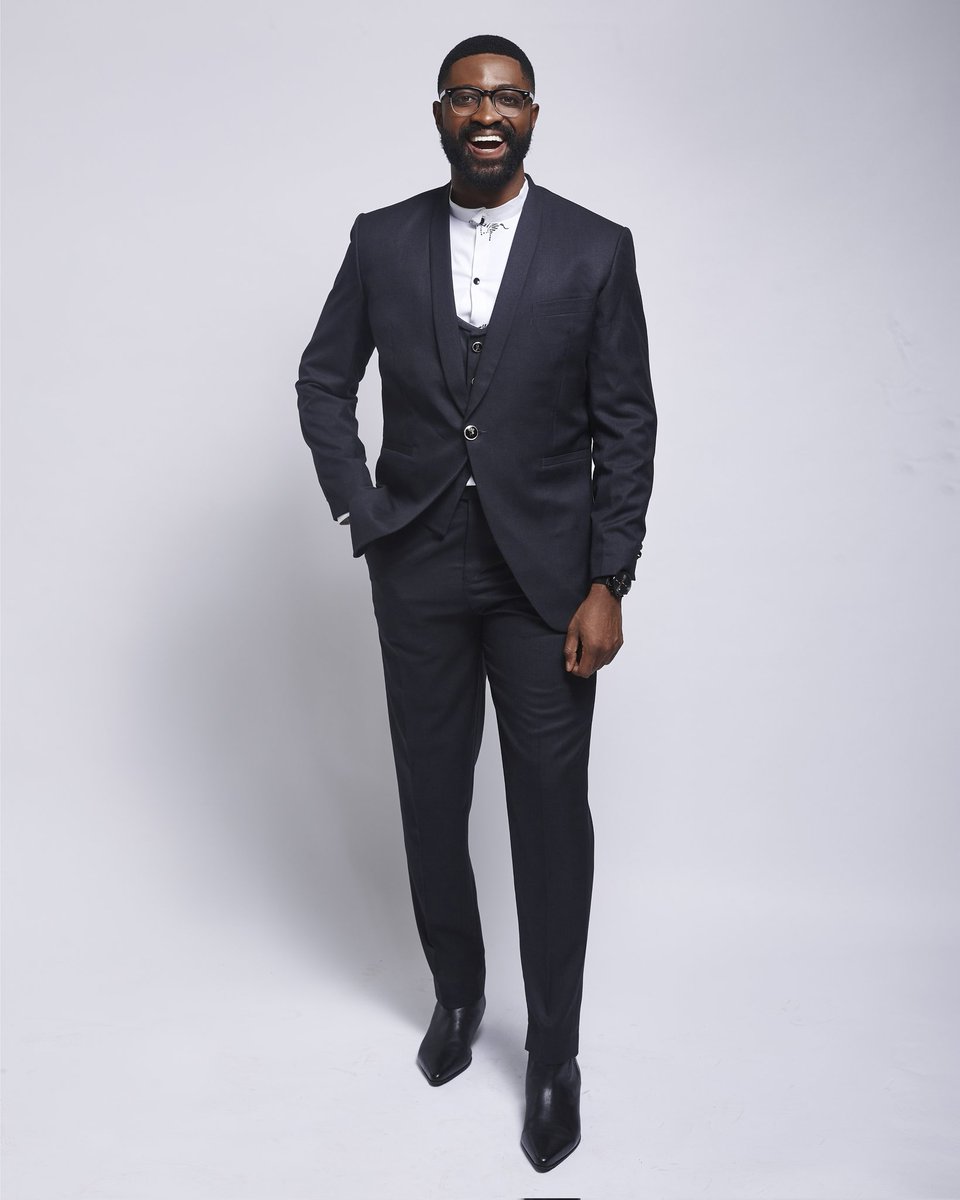 KhatzMoniq's tweet photo. Nigerian musician and song writer Ric Hassani donned in a tailored suit by @KhatzMoniq 
For all your tailored suits, we are here to serve you! https://t.co/cUtpJh6LEx