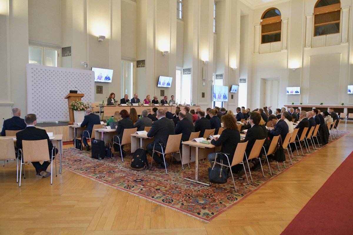 The working group for nuclear safety has started at @CzechMFA. It's an integral part of Ukrainian 🇺🇦 President @ZelenskyyUa’s peace plan. Czechia co-chairs this group. Key experts from 25 countries, including Ukrainian Minister of Energy @G_Galushchenko, have arrived in Prague.