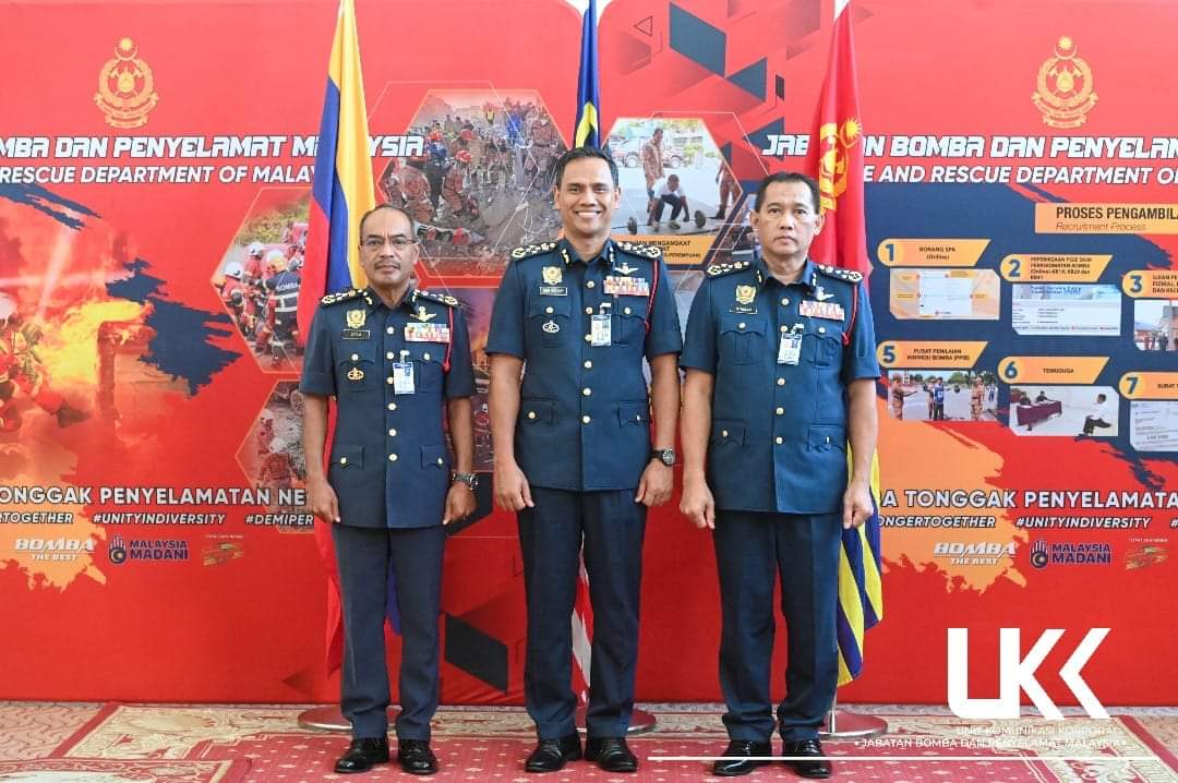 JBPM_official's tweet photo. 15.4.2024: Pada pagi ini telah diadakan Majlis Pemakaian Tanda Pangkat Penguasa Bomba Gred Utama B, Jabatan Bomba dan Penyelamat Malaysia (JBPM) serta Penyerahan Dokumen Nota Serah Tugas bagi jawatan Timbalan Ketua Pengarah (Pembangunan), (JBPM). https://t.co/jAYwtlRKZx